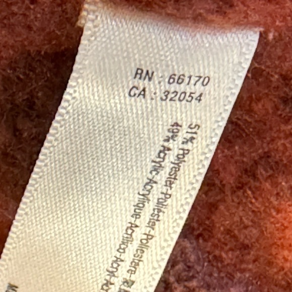 Urban Outfitters Deep Red Fringe Unisex One Size - Picture 5 of 13